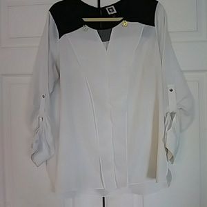 Anne klein white blouse with black on shoulder